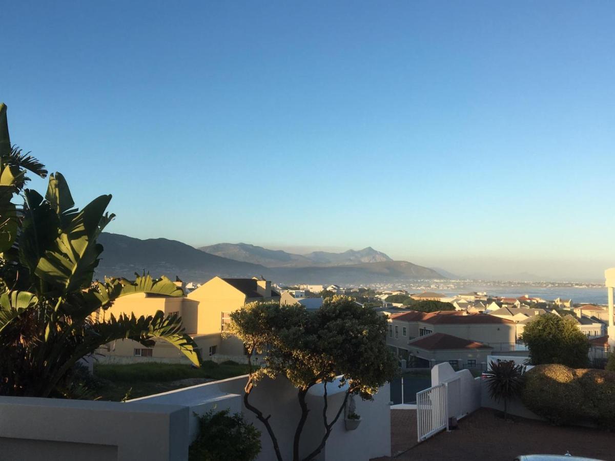 Vermont Hermanus - Views, Sunny, Right On The Sea Zewnętrze zdjęcie